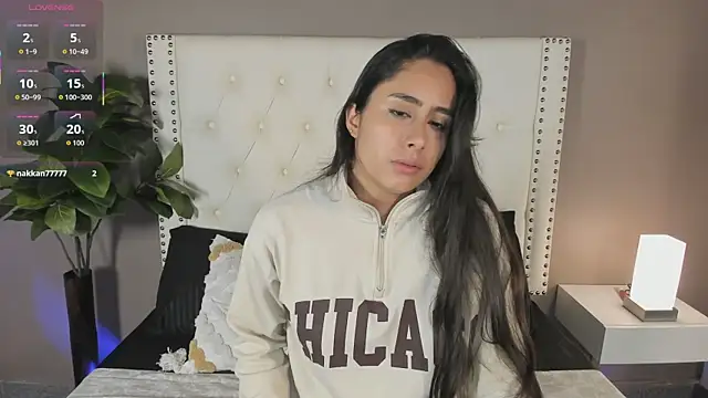 Snapshot of Julia_Martinez_ chatting on July 20, 11:45 am Julia Martinez online show from July 20, 11:45 am