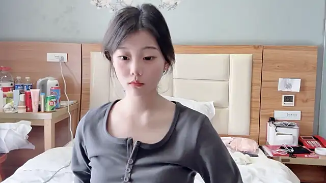 yangyang-1115 online show from February 12, 4:44 am