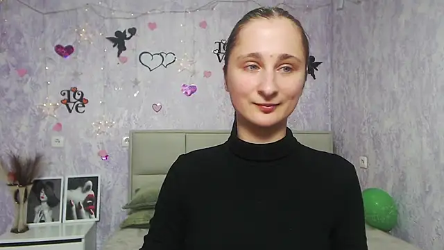 MichelLeee online show from February 4, 3:15 pm