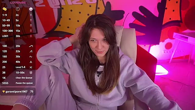 DreamyLinaa online show from January 14, 8:58 pm