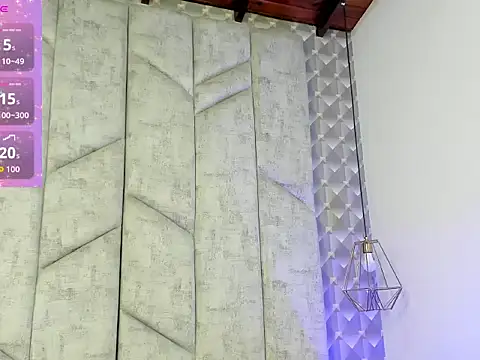 Snapshot of AshleyHill2 chatting on January 6, 3:54 am AshleyHill2 online show from January 6, 3:54 am