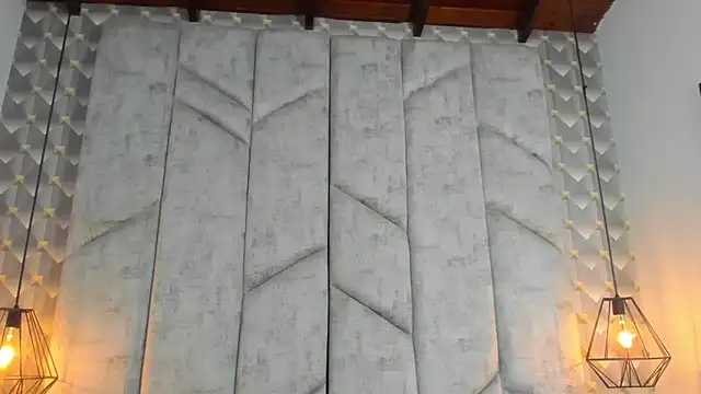 Snapshot of AshleyHill2 chatting on March 1, 2:57 am AshleyHill2 online show from March 1, 2:57 am