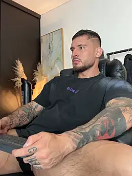 DimitriSullivan  online show from June 17, 3:53 am