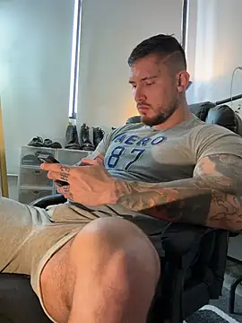 Snapshot of DimitriSullivan_ chatting on July 3, 2:56 pm DimitriSullivan online show from July 3, 2:56 pm