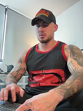 Snapshot of DimitriSullivan_ chatting on July 11, 9:16 pm DimitriSullivan online show from July 11, 9:16 pm