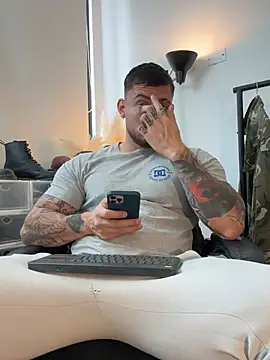 Snapshot of DimitriSullivan_ chatting on July 23, 2:37 pm DimitriSullivan online show from July 23, 2:37 pm