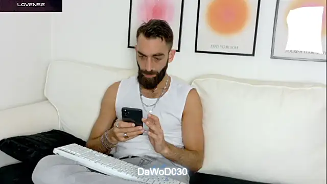 Snapshot of DaWoD030 chatting on October 25, 7:27 am DaWoD030 online show from October 25, 7:27 am