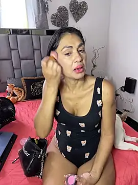 danielax50 online show from February 7, 7:38 pm