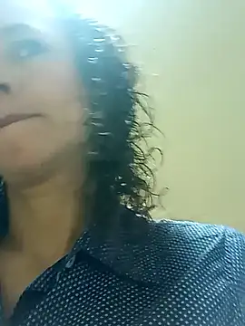 AriannaRussell  online show from June 11, 12:47 pm