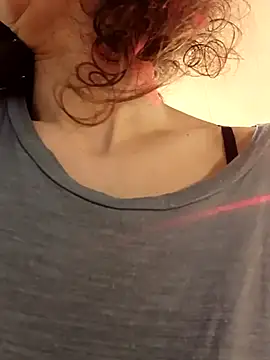 AriannaRussell  online show from July 2, 12:55 pm