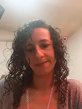 AriannaRussell  online show from July 26, 12:56 pm