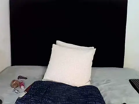 Snapshot of RayaBae chatting on March 4, 9:21 pm RayaBae online show from March 4, 9:21 pm