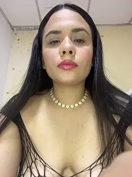 Leyna Kenet online show from May 19, 1:33 am