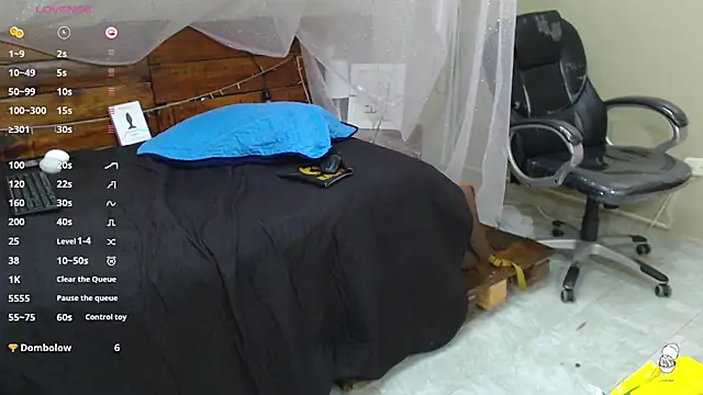 Snapshot of AndrewPherson chatting on March 19, 3:29 pm AndrewPherson online show from March 19, 3:29 pm