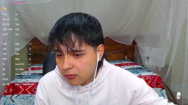 Snapshot of AndrewPherson chatting on March 20, 12:22 pm AndrewPherson online show from March 20, 12:22 pm