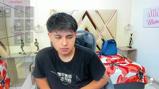 Snapshot of AndrewPherson chatting on September 13, 12:16 pm AndrewPherson online show from September 13, 12:16 pm