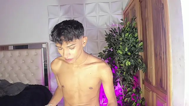 Snapshot of im_sebaslopez chatting on October 24, 11:39 am im sebaslopez online show from October 24, 11:39 am