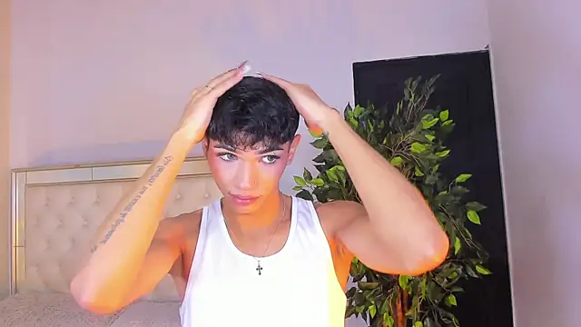 im sebaslopez online show from February 17, 8:26 pm