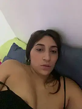Snapshot of bigasssweet_2 chatting on February 10, 8:21 pm bigasssweet 2 online show from February 10, 8:21 pm