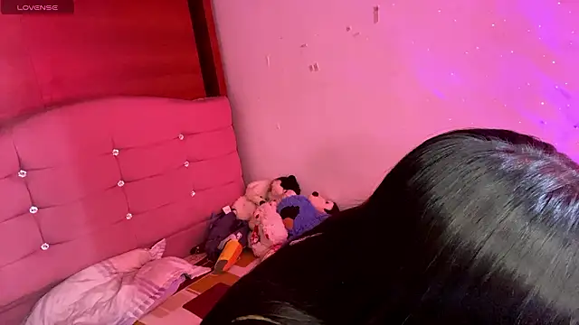 male couper online show from February 6, 8:56 pm