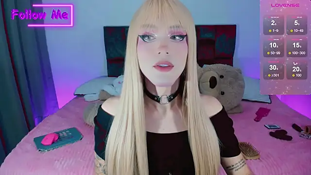 Snapshot of Kirmyy_ chatting on January 1, 4:39 am Kirmyy online show from January 1, 4:39 am