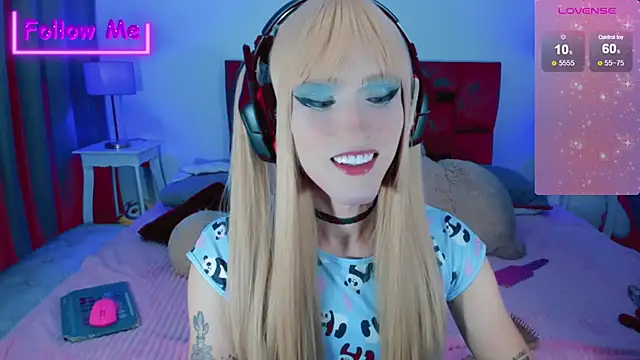 Snapshot of Kirmyy_ chatting on January 21, 2:22 am Kirmyy online show from January 21, 2:22 am