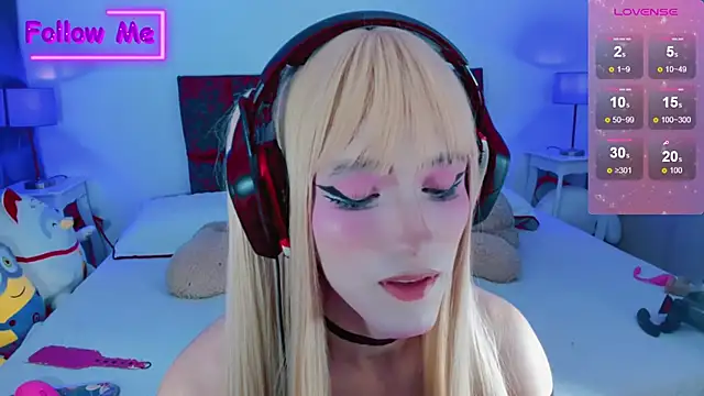 Snapshot of Kirmyy_ chatting on February 20, 1:36 am Kirmyy online show from February 20, 1:36 am