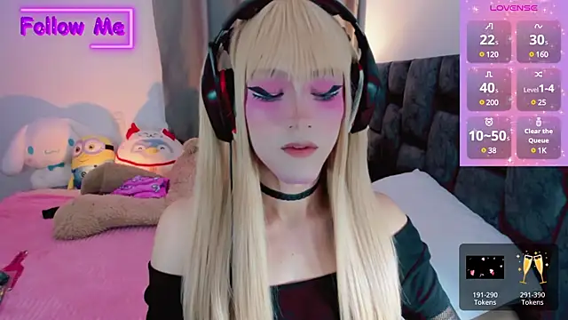 Snapshot of Kirmyy_ chatting on March 16, 9:26 pm Kirmyy online show from March 16, 9:26 pm