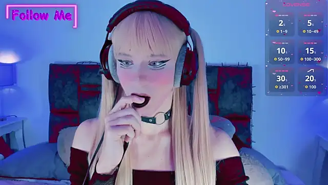 Snapshot of Kirmyy_ chatting on October 26, 8:48 pm Kirmyy online show from October 26, 8:48 pm