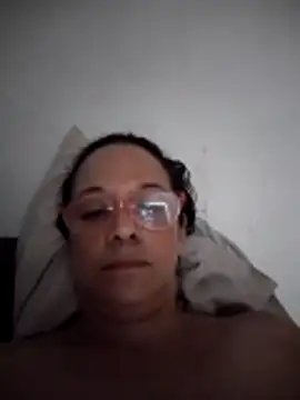 nicolle milf1978 online show from May 21, 12:23 pm