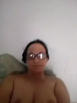 nicolle milf1978 online show from June 16, 12:41 pm
