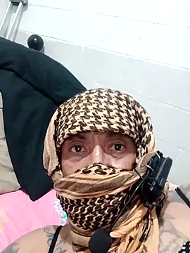 Snapshot of Innsaciable chatting on February 1, 12:53 am Innsaciable online show from February 1, 12:53 am