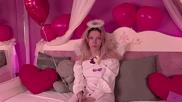 PamelamyDreamys online show from February 17, 1:10 pm