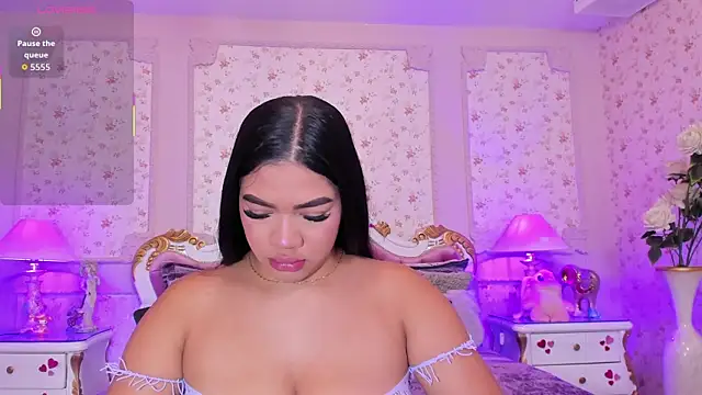 AllissonJames online show from November 9, 11:30 am