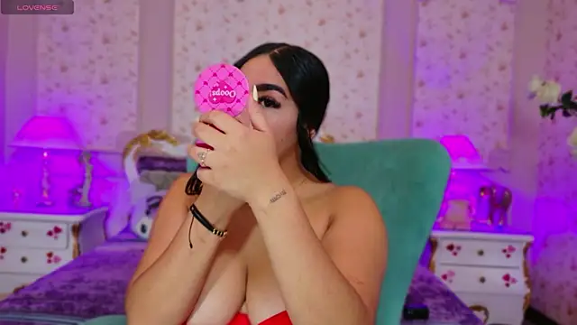 AllissonJames online show from November 28, 11:35 am