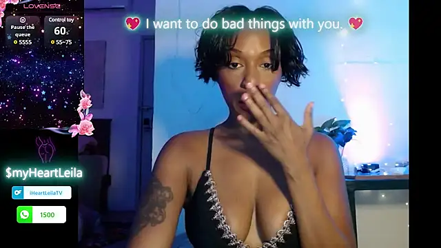 Snapshot of iHeartLeila chatting on March 16, 12:45 am iHeartLeila online show from March 16, 12:45 am