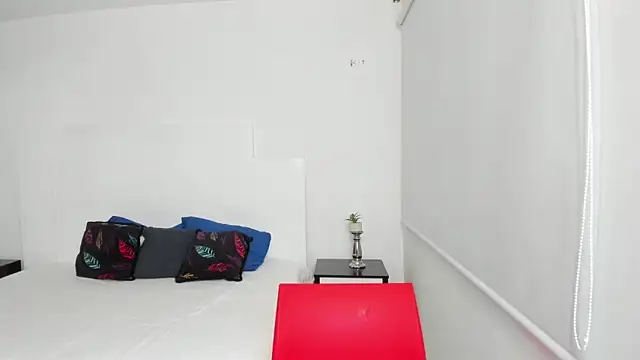 Dylan Taylor online show from February 11, 6:40 am