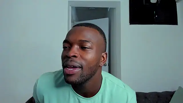 Dylan Taylor online show from June 2, 12:07 pm