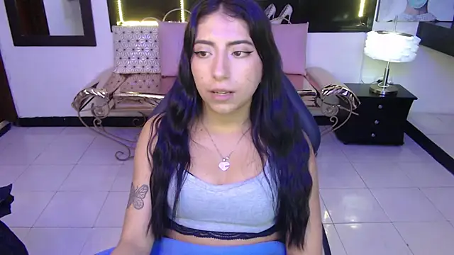 Angela Diaz  online show from January 14, 6:28 pm