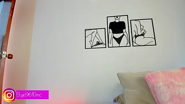 ellie mcdonald online show from July 29, 9:24 pm