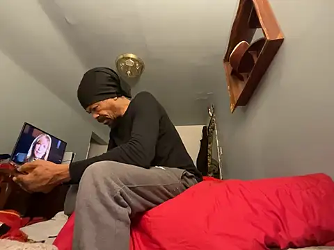 Snapshot of skarfosbabes69 chatting on January 9, 6:48 am skarfosbabes69 online show from January 9, 6:48 am