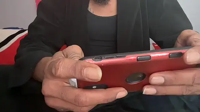 Snapshot of skarfosbabes69 chatting on November 1, 6:43 pm skarfosbabes69 online show from November 1, 6:43 pm