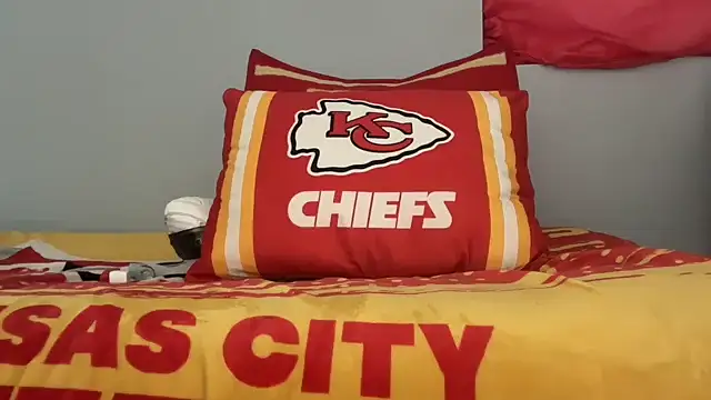 Snapshot of skarfosbabes69 chatting on November 24, 2:55 am skarfosbabes69 online show from November 24, 2:55 am