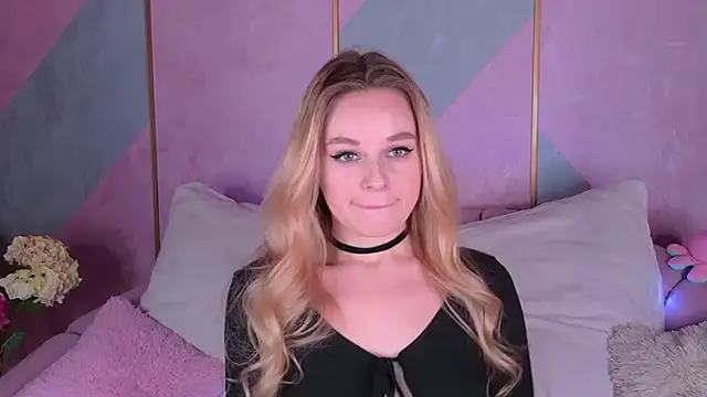 BeatriceEsmont online show from January 22, 11:21 pm