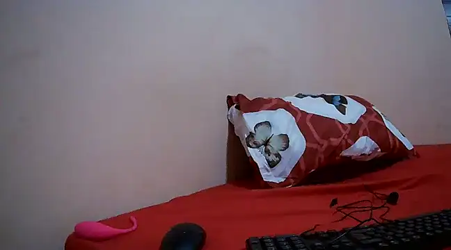 Snapshot of SexyEbonyPlaygirl chatting on December 8, 7:11 pm SexyEbonyPlaygirl online show from December 8, 7:11 pm