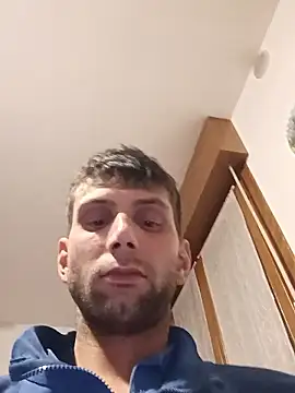 Snapshot of dariodario chatting on January 8, 11:40 pm dariodario online show from January 8, 11:40 pm