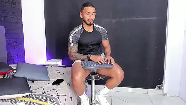 bruno miller  online show from September 16, 8:43 pm