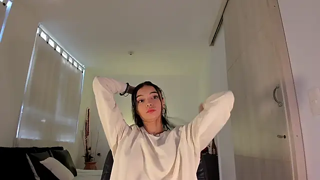 AnabelWolf online show from January 25, 2:03 pm