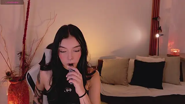 AnabelWolf online show from April 27, 3:54 pm