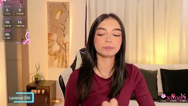 AnabelWolf online show from July 4, 2:56 pm